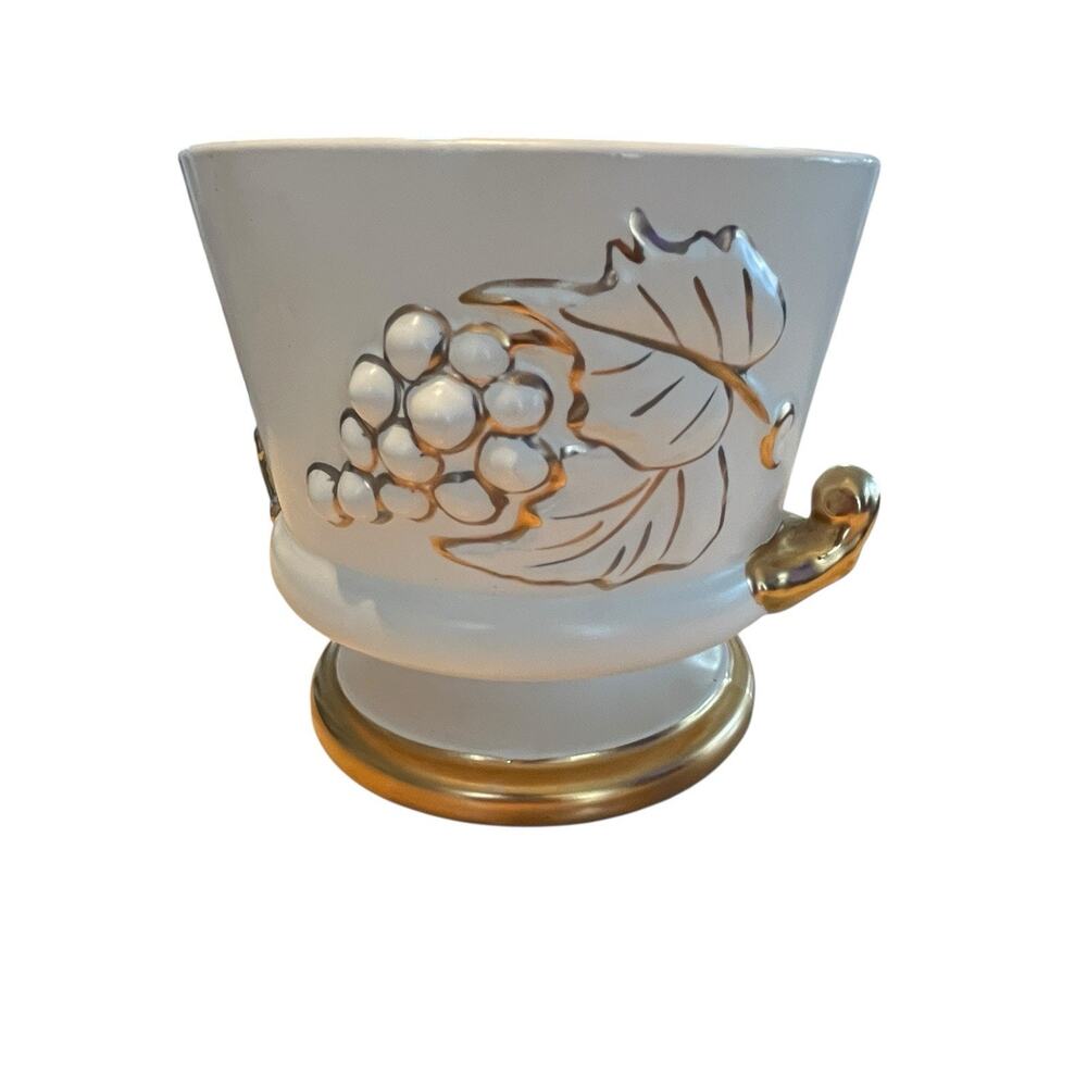 Hull Pottery Grape Planter Jardiniere Tokay Shafer 23K Gold Accents Vintage Chic